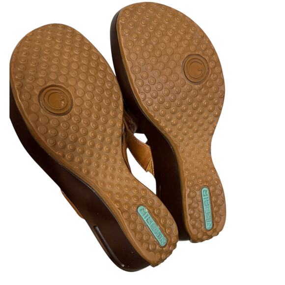 COLE HAAN Nike Air Leather Wedge Thong Sandal SZ 5 - Picture 6 of 13